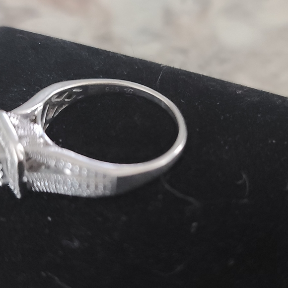 Diamond Ring - Picture 7 of 12